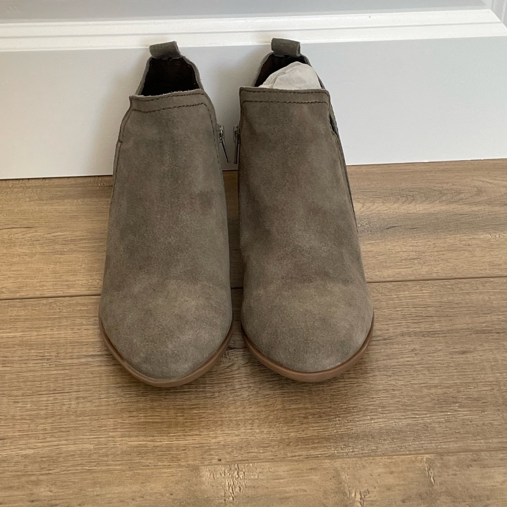 Cute New Diba Layla’s Suede Women’s Bootie Size 9.5